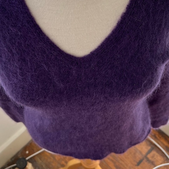 ARMANI EXCHANGE soft gorgeous mohair V-neck - Picture 7 of 8